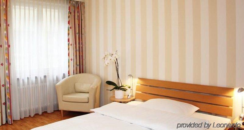 Hotel Roter Turm Solothurn Cameră foto